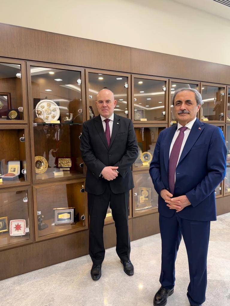 Главният прокурор Иван Гешев и Бекир Шахин, главен прокурор на Турция